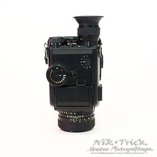 Rolleiflex SL 2000 c/w 50mm f1.8 Planar & Charger