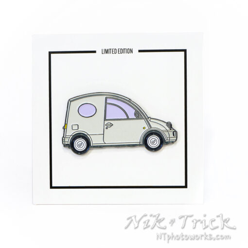 Nissan S-Cargo Snail Van Enamel Pin