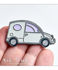 Nissan S-Cargo Snail Van Enamel Pin