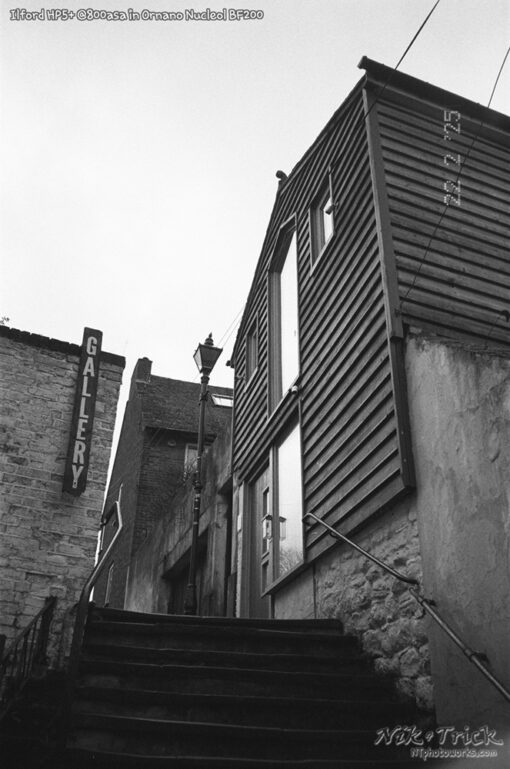Ilford HP5+ @800asa in Ornano Nucleol BF200 shot in Pentax Espio Mini